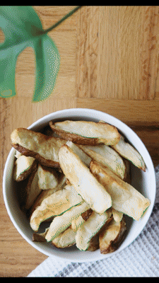 Crispy Air Fryer potato wedges